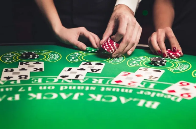 Mastering the Art of Low-Stakes Blackjack Etiquette